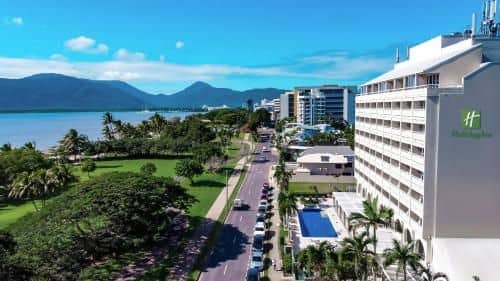 Holiday Inn Cairns Harbourside, an IHG Hotel