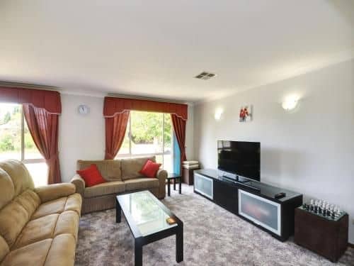 Pet Friendly - Family Holiday Home - Pets Welcome Pet Friendly - Family Holiday Home - Pets Welcome