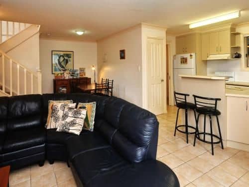 Modern 3 Bedroom Townhouse Modern 3 Bedroom Townhouse