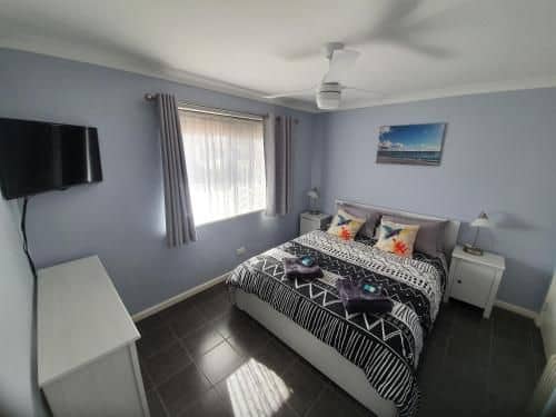 Ocean Beach Chalet 18