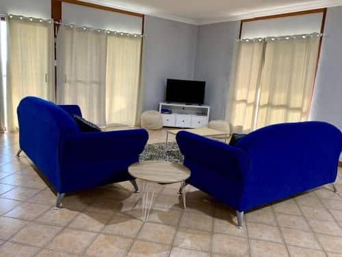 Bee’s Place - 3 bedroom home on 10 acres of land with distant ocean views