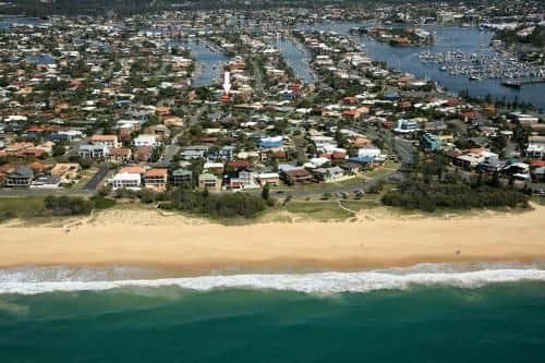 Oomoo 27b - 4 BDRM Townhouse - Close to Beaches