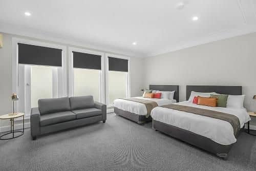Horse and Jockey Hotel Horse and Jockey Hotel