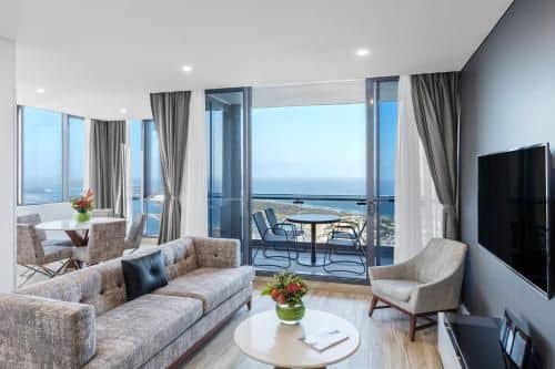 Meriton Suites Southport Meriton Suites Southport