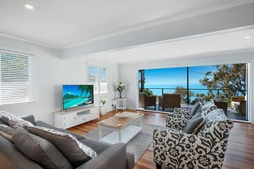 Stunning Family Escape on the Point With Bay Views