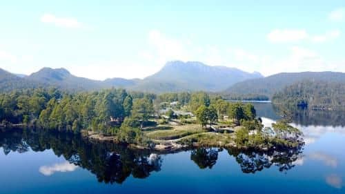 Tullah Lakeside Lodge Tullah Lakeside Lodge