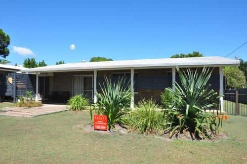 12 Zircon Street - Renovated Beach Shack With The Perfect Blend Of Comfort And Coastal Cool 12 Zircon Street - Renovated Beach Shack With The Perfect Blend Of Comfort And Coastal Cool