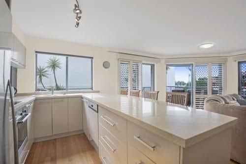Breakwater Views Apartments