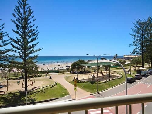 Kingston Court unit 11 - Beachfront unit easy walk to clubs, cafes and restaurants