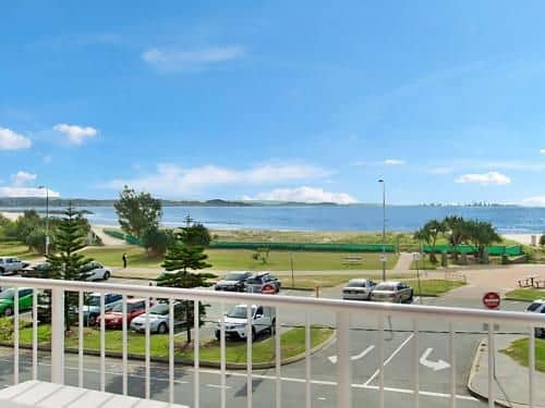 Beach Lodge unit 9 - Greenmount Beach Coolangatta