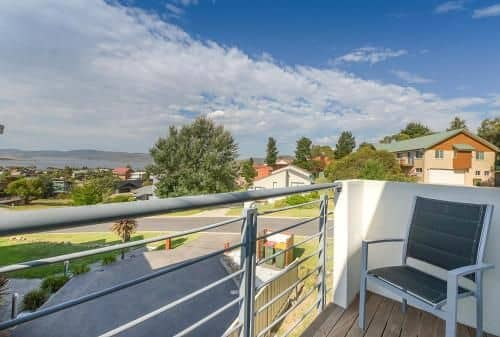 Beloka Close - Modern, spacious, and pet friendly accommodation Beloka Close - Modern, spacious, and pet friendly accommodation