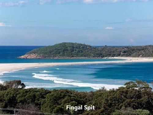 Barefoot' 7/44 Marine Drive - Fabulous Fingal Bay Barefoot' 7/44 Marine Drive - Fabulous Fingal Bay