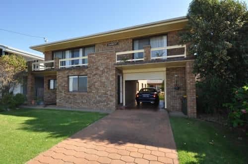 Flat 1/15 Dalmeny Drive Flat 1/15 Dalmeny Drive