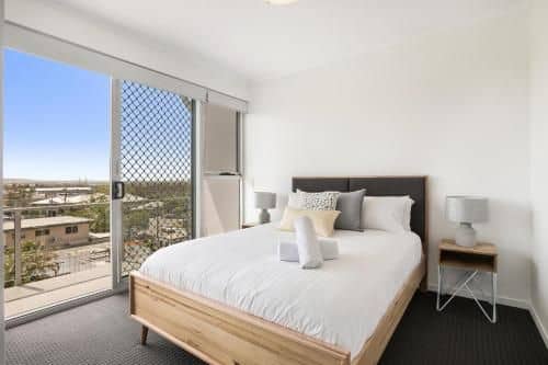 Spacious apartment with generous entertaining Spacious apartment with generous entertaining