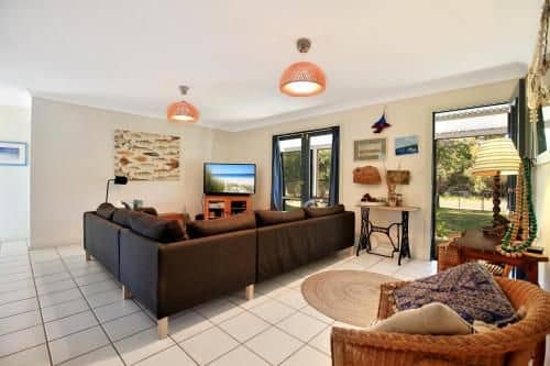 Innisfree - Pet Friendly - 2 Mins to Beach