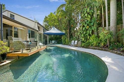 Tropical 5 bedroom family getaway in Noosa Heads Tropical 5 bedroom family getaway in Noosa Heads