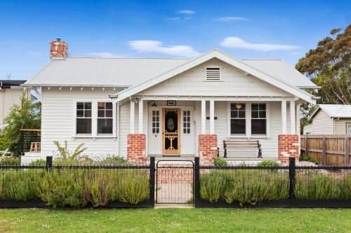 Inis Mor - NEW LISTING in the heart of Apollo Bay