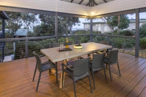EeBee House - Beautiful Family Home with Stunning Eagle Bay Views EeBee House - Beautiful Family Home with Stunning Eagle Bay Views