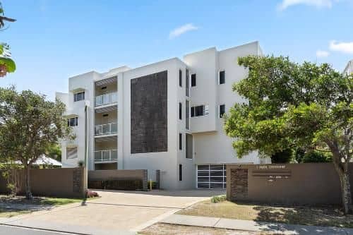Relax in stylish comfort, Sunshine Beach Relax in stylish comfort, Sunshine Beach
