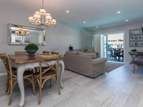 Hamptons Retreat @ Unit 259A Pacific Blue Hamptons Retreat @ Unit 259A Pacific Blue