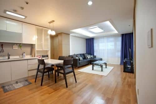 LOTTEi Galleria Lux House