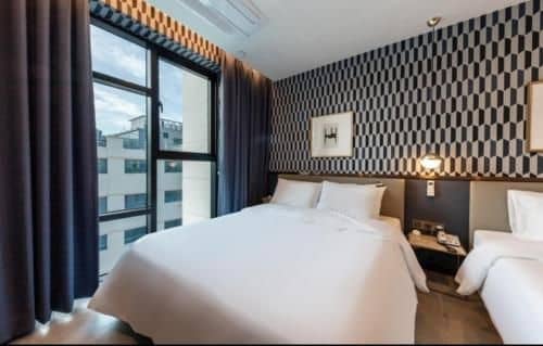 Brown-Dot Hotel Deokcheon