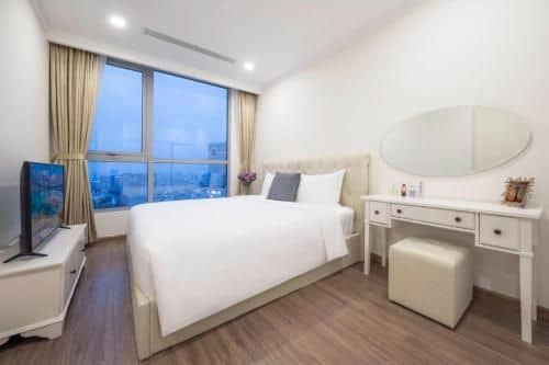 Vera Saigon Apartments - Vinhomes Central Park