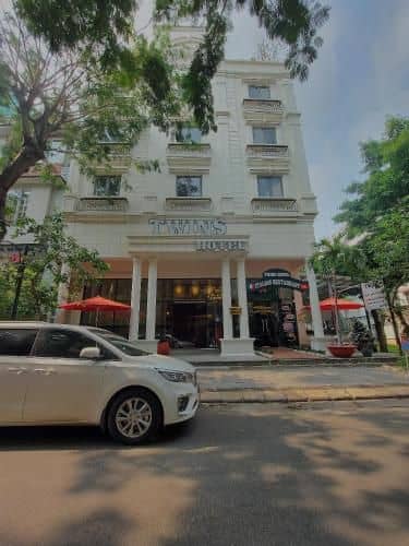 Twins Hotel Twins Hotel