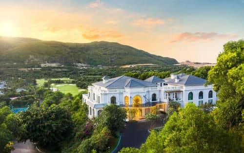 Vinpearl Discovery Golflink Nha Trang, Hillside villas on private island