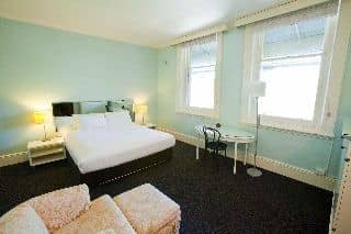 Albany Hotel