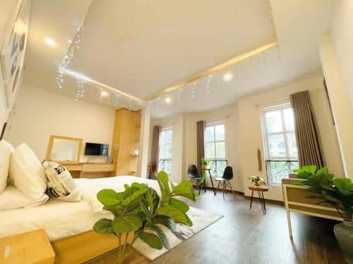 Street View Hotel & Apartment
