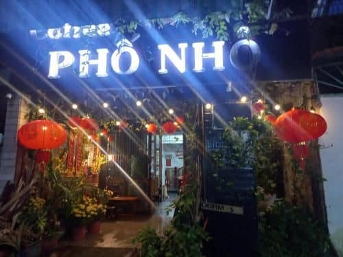 Pho Nho Hostel