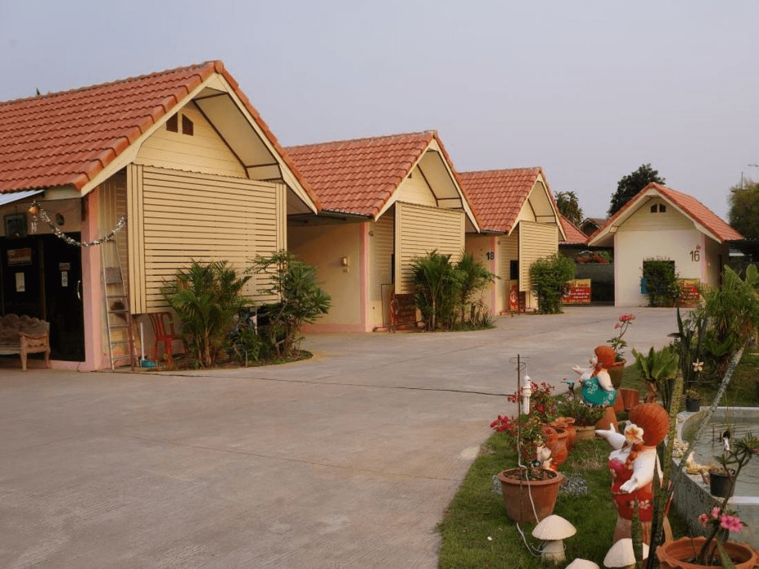 Happy Resort Mahasarakam Phayakkhaphum Phisai
