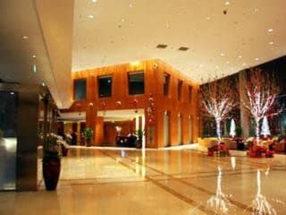 Traders Upper East Hotel