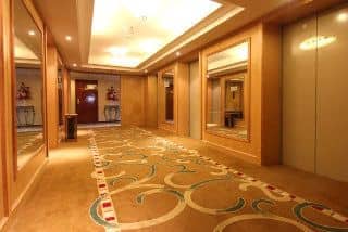 Shanghai East China Hotel at Railway Station