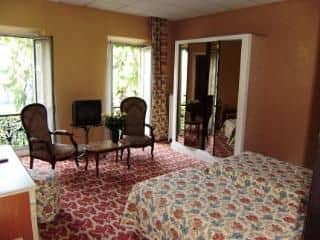 Hotel Busby