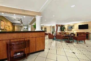Baymont Inn & Suites Gainesville