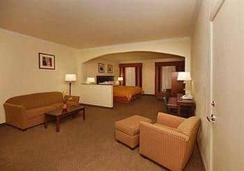 Comfort Suites Texas Ave.