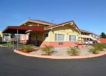 Rodeway Inn & Suites Near the Coliseum & Arena Rodeway Inn & Suites Near the Coliseum & Arena