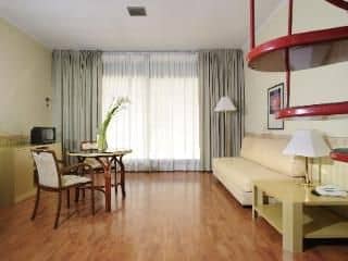 Hotel Mayfair Residence