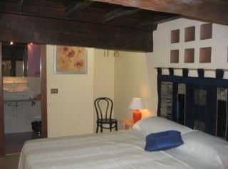 B&B Navona First