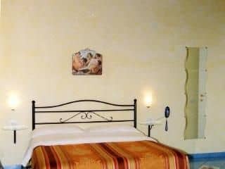 Bed And Breakfast Dimora Carlo Iii Bed And Breakfast Dimora Carlo Iii
