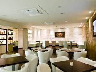 El Patio Hotel