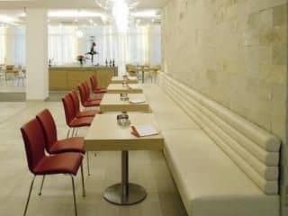 Hotel Remilia Ex Ramada Emilia