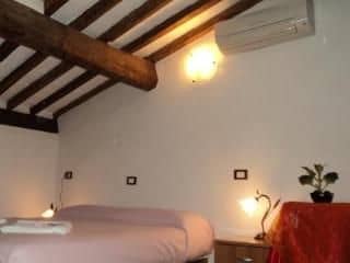Bed & Breakfast Leopolda Bed & Breakfast Leopolda