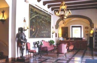 Palacio de Valderrabanos Palacio de Valderrabanos