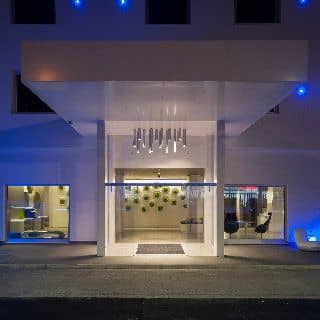 8Piuhotel