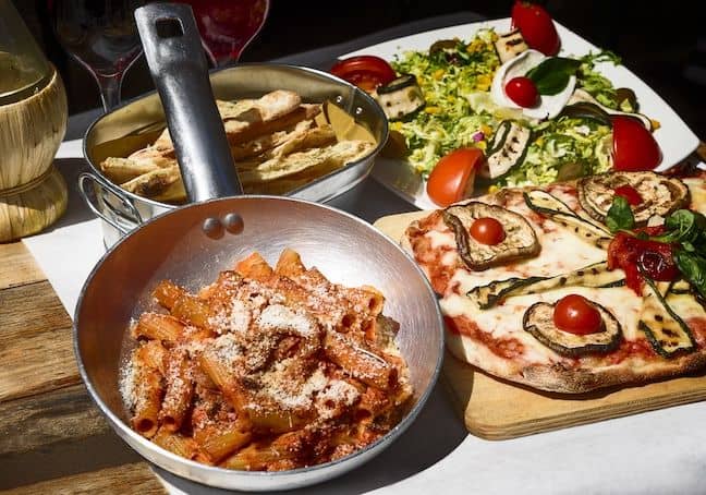 Aperitivo and street food tour in Rome