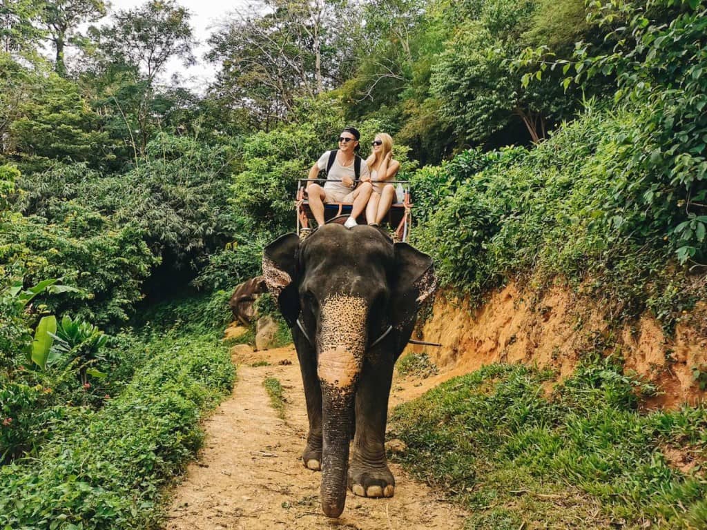 การผจญภัยในกระบี่: ล่องแก่ง ขี่รถเอทีวี ขี่ช้าง ถ้ำลิง & น้ำตกร้อน｜ประเทศไทย
