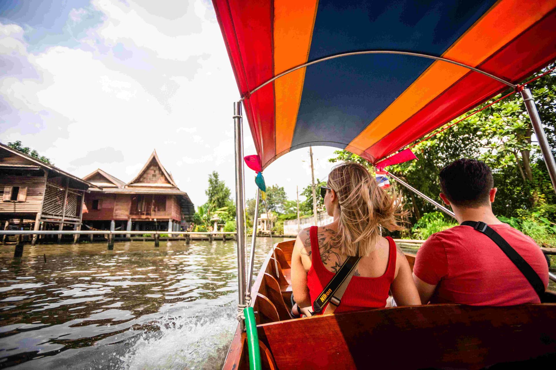 ทริปตลาดน้ำกรุงเทพฯ: ลิ้มรสอาหารท้องถิ่นและล่องเรือชมวิถีชีวิต (ครึ่งวัน) ทริปเที่ยว และเดย์ทริป